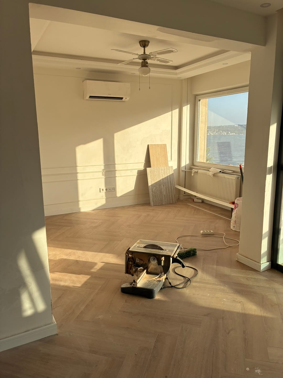 Ber Tadilat | Kadıköy Modern Salon ve Mutfak Renovasyonu - Görsel 1