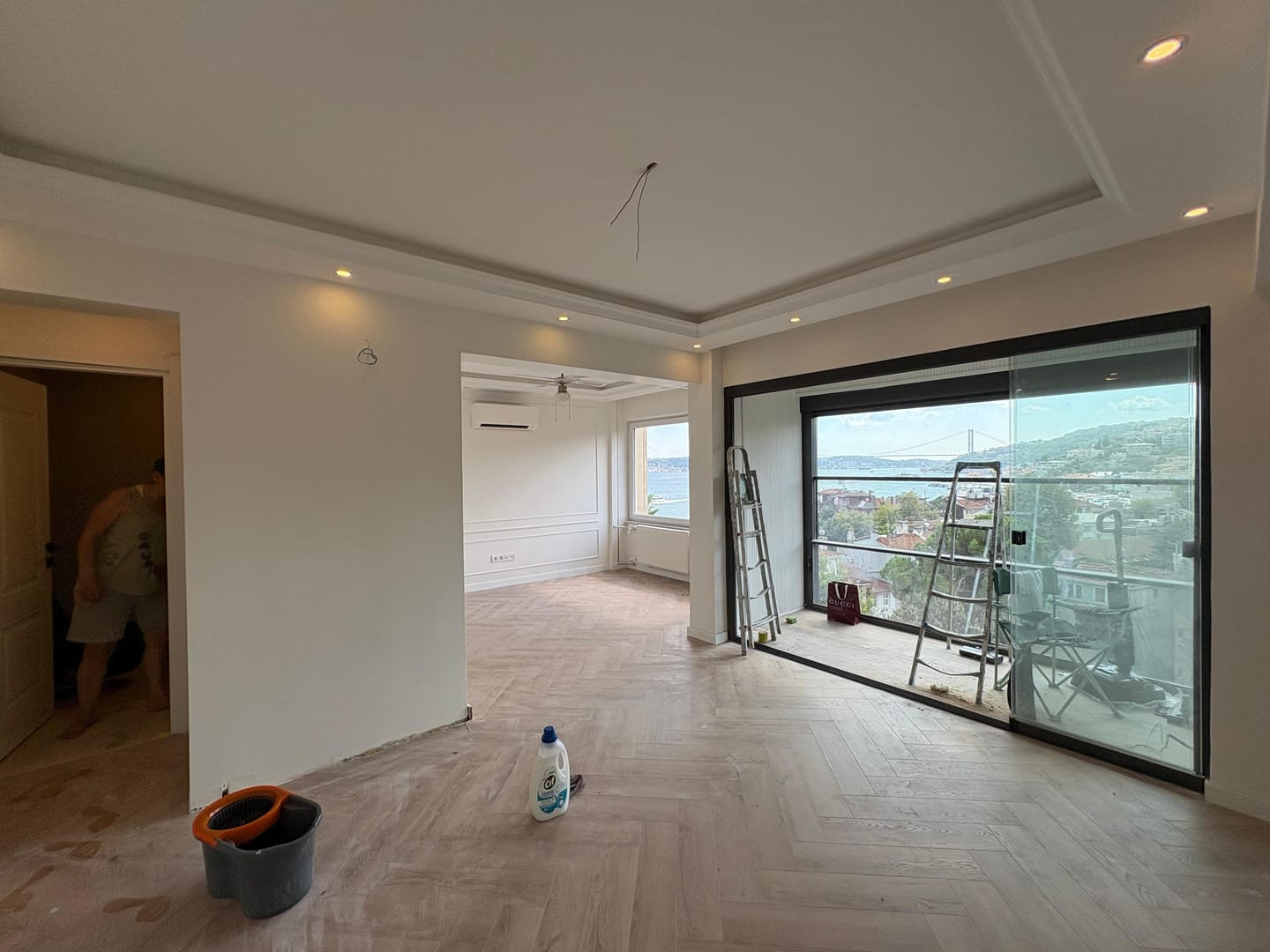 Ber Tadilat | Şişli Nişantaşı Daire Tadilatı ve Ahşap Parke Döşeme - Görsel 1